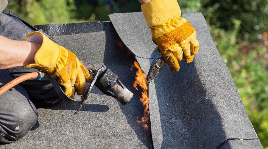 Professional metal roof installation in Eagarville, IL